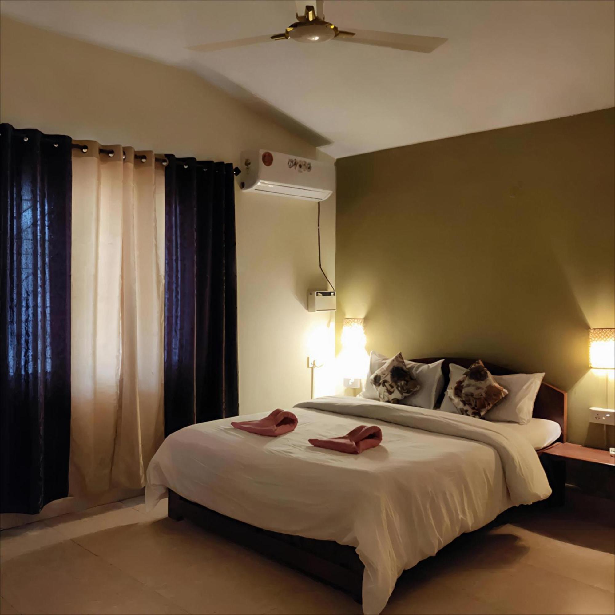 Ocean Walk Apartments 2Bhk Калангут Экстерьер фото